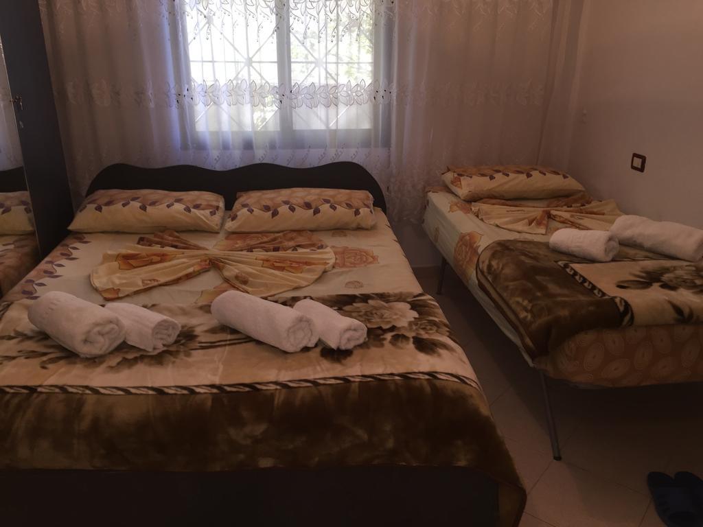Tafilaj Apartments Дуррес Экстерьер фото
